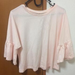 ベルシュカ(Bershka)のベルシュカ フレアスリーブ フリル トップス ピンク(Tシャツ(半袖/袖なし))