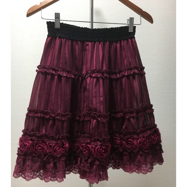 axes femme(アクシーズファム)のaxes femme  ワインレッド 薔薇モチーフスカート レディースのスカート(ひざ丈スカート)の商品写真