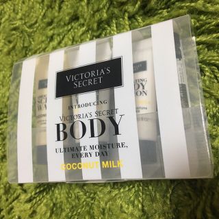 ヴィクトリアズシークレット(Victoria's Secret)のVictoria's Secret body mini set(ボディローション/ミルク)