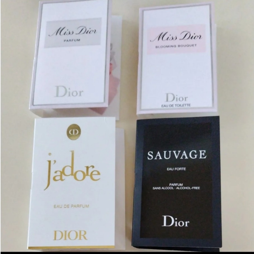 Christian Dior(クリスチャンディオール)のChristian　Dior　香水サンプル4本　ジャドール　ソヴァージュ　他 コスメ/美容の香水(その他)の商品写真