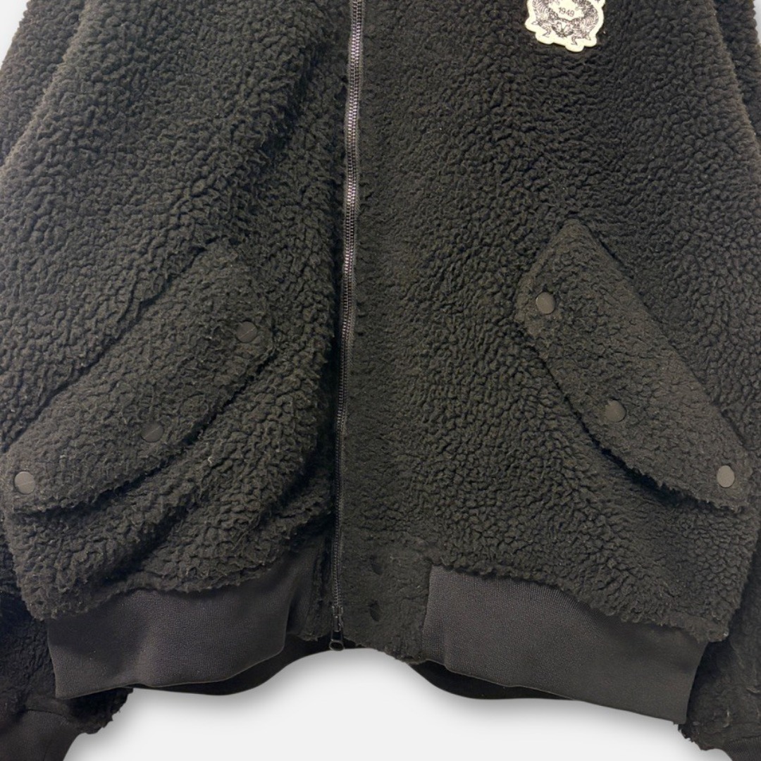 Onitsuka Tiger(オニツカタイガー)の即戦力✨OnitsukaTiger ボアボンバージャケット ワッペン M 黒 メンズのジャケット/アウター(ブルゾン)の商品写真