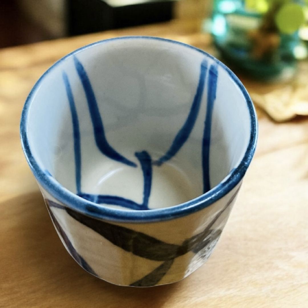 【昭和レトロ】ペアお猪口  新品未使用 酒器 宅飲み 家飲み お正月 プレゼント インテリア/住まい/日用品のキッチン/食器(アルコールグッズ)の商品写真