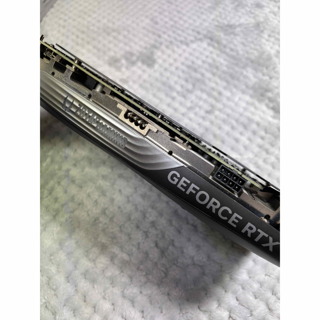 ZOTAC GeForce RTX 4070 中古品 スマホ/家電/カメラのPC/タブレット(PCパーツ)の商品写真