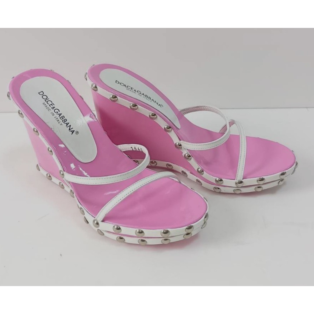 DOLCE&GABBANA(ドルチェアンドガッバーナ)のD&G ドルガバ 厚底サンダル 35 22cm ピンク Y2K スタッズ レディースの靴/シューズ(サンダル)の商品写真