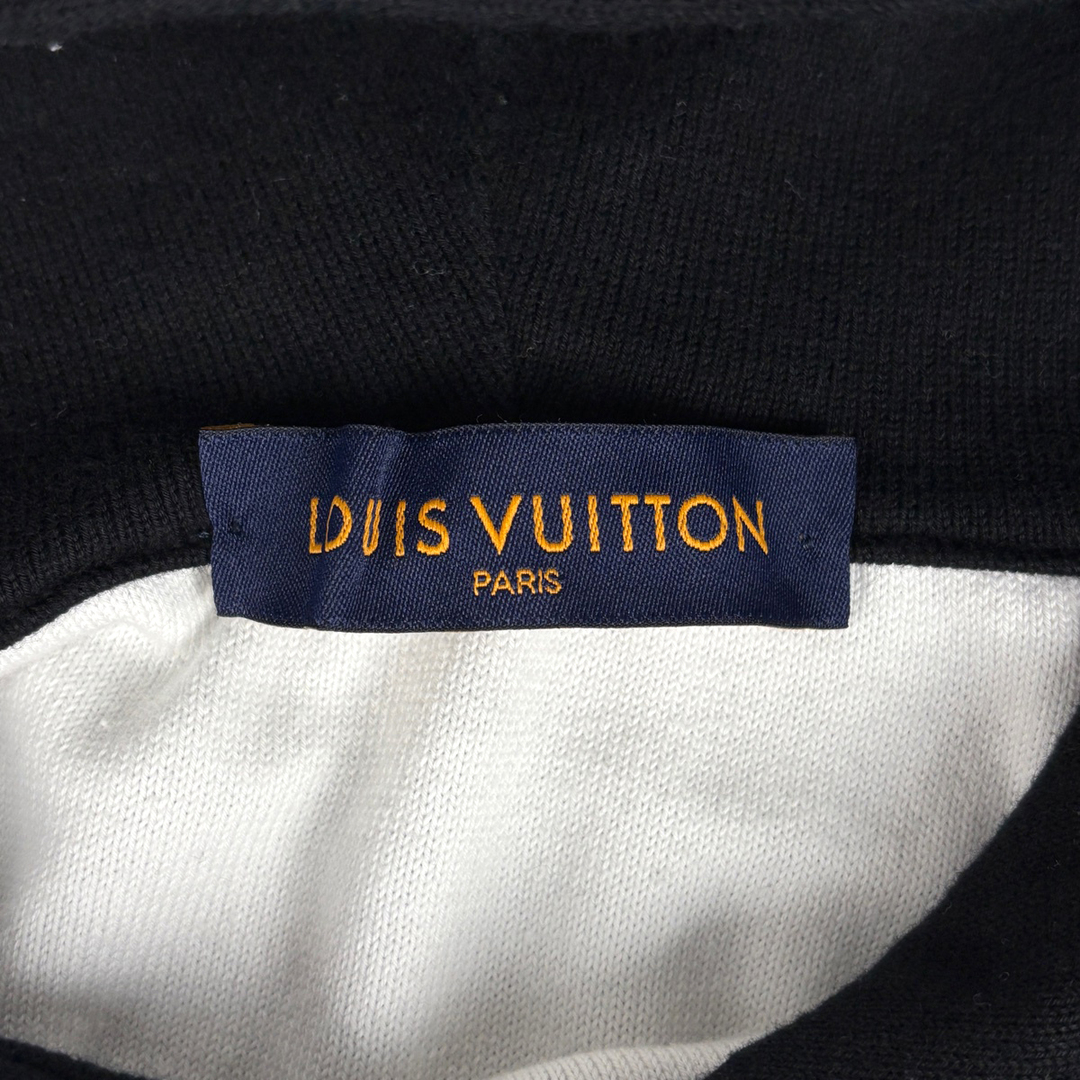 LOUIS VUITTON(ルイヴィトン)のルイ・ヴィトン モノグラム グラディエント フーディ メンズ S 【中古】 メンズのトップス(パーカー)の商品写真