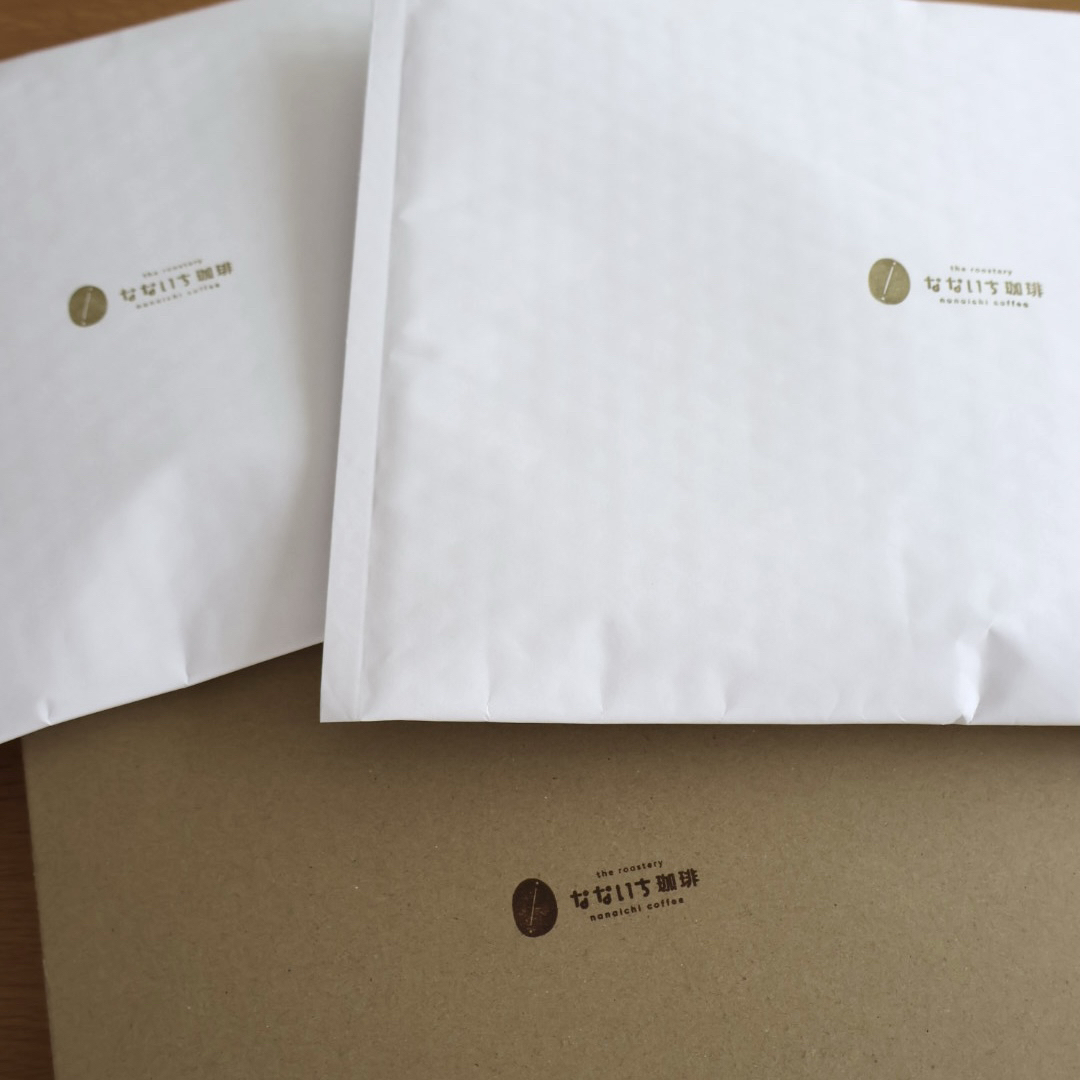 クイーンショコラ100g 自家焙煎コーヒー豆　チョコレートのフレーバー 食品/飲料/酒の飲料(コーヒー)の商品写真