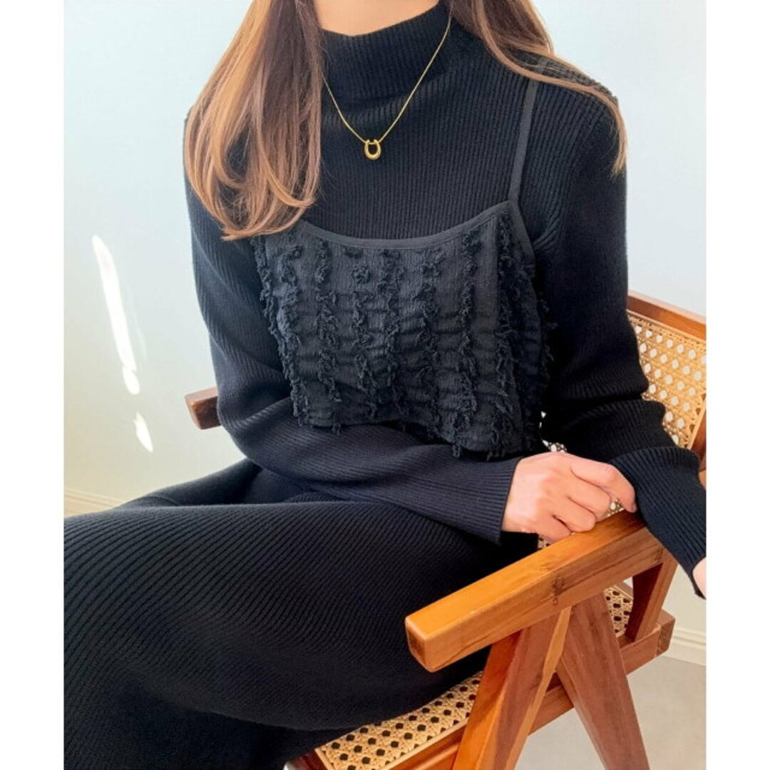 JUNOAH(ジュノア)の【ブラック】【L】ニットワンピースシャギービスチェセット レディースのワンピース(ロングワンピース/マキシワンピース)の商品写真