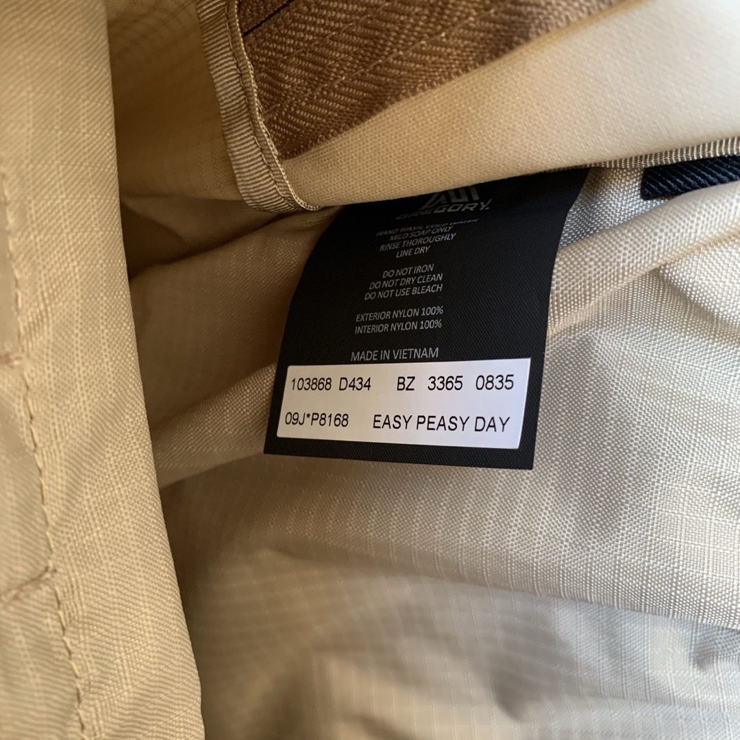 Gregory(グレゴリー)の18L  EASY PEASY DAY GREGORY リュック　バックパック レディースのバッグ(リュック/バックパック)の商品写真