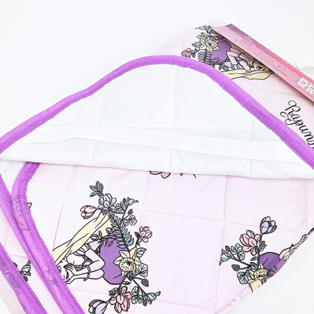 Disney(ディズニー)のディズニープリンセス ラプンツェル 敷きパット (フラワーアラウンド) 寝具 Disney スポーツ/アウトドアのアウトドア(寝袋/寝具)の商品写真