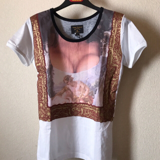 ヴィヴィアンウエストウッド(Vivienne Westwood)のVivienne  タグ付き未使用 サラT(Tシャツ(半袖/袖なし))
