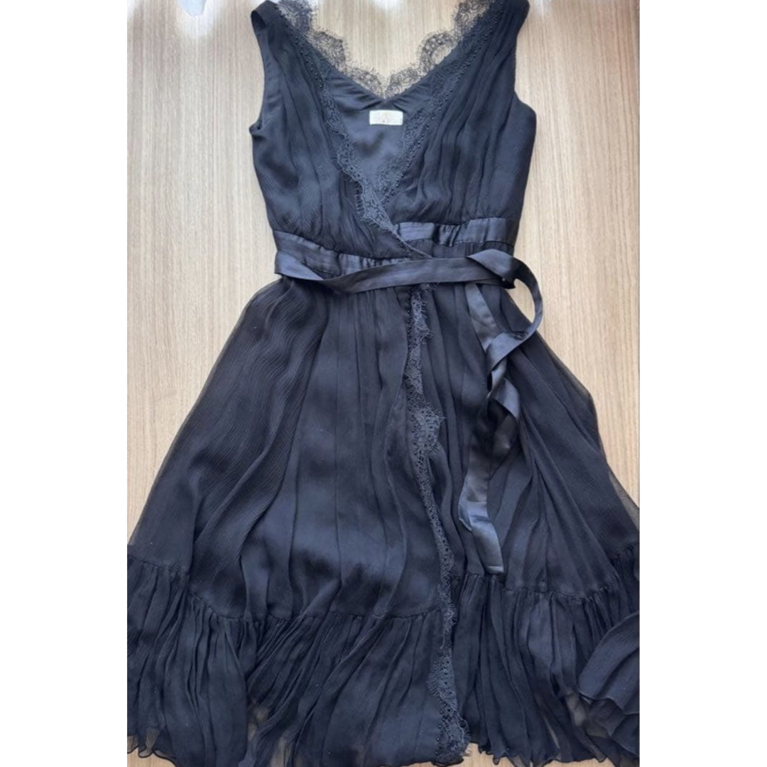 Grace Class(グレースクラス)のGRACE Class 黒のシルク フレアシフォンワンピース レディースのワンピース(ロングワンピース/マキシワンピース)の商品写真