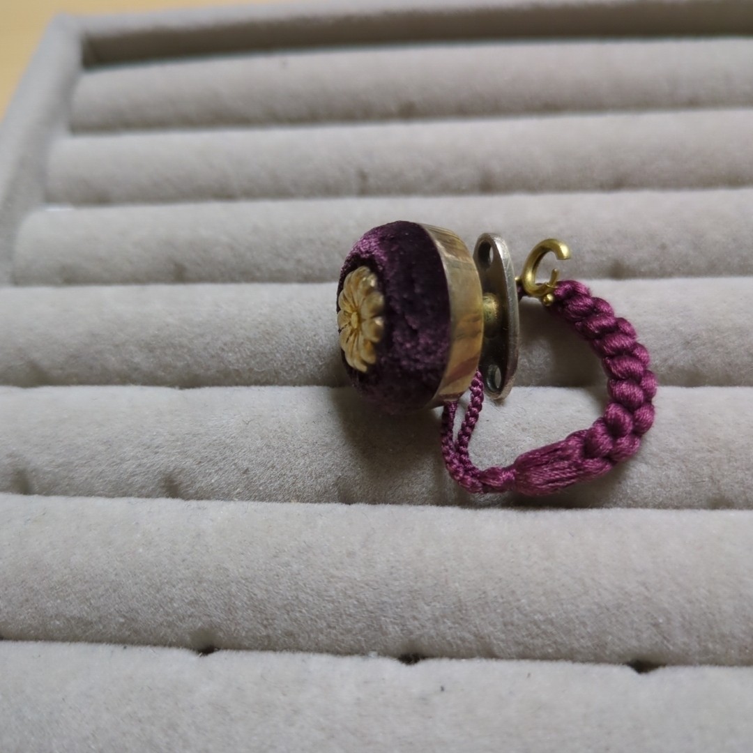 参議院②　国会議員　バッジ　記章　徽章　レトロ　昭和 エンタメ/ホビーの美術品/アンティーク(その他)の商品写真