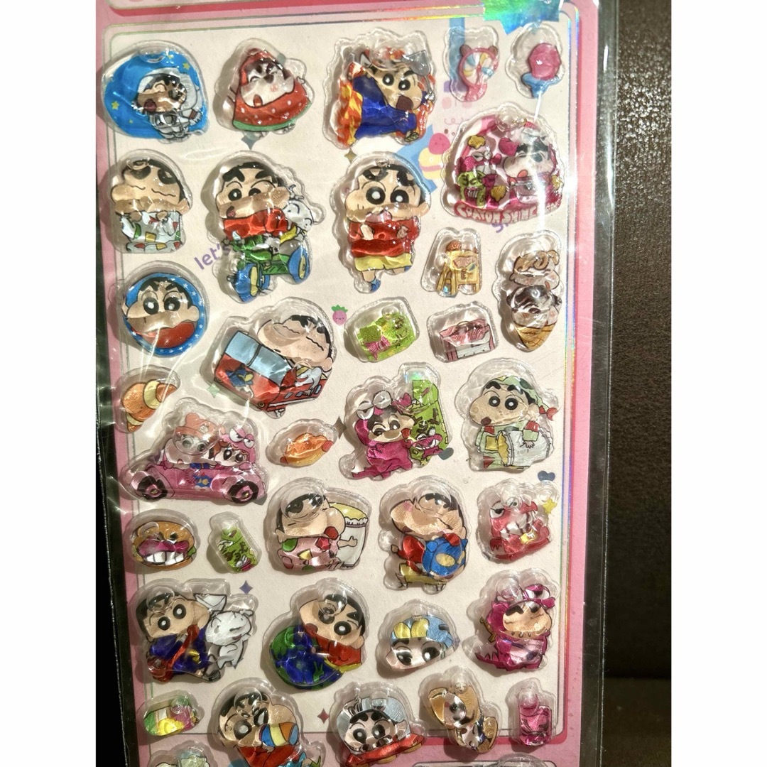 クレヨンしんちゃん　ウォーターシール　水シール　ボンボンドロップシール インテリア/住まい/日用品の文房具(シール)の商品写真