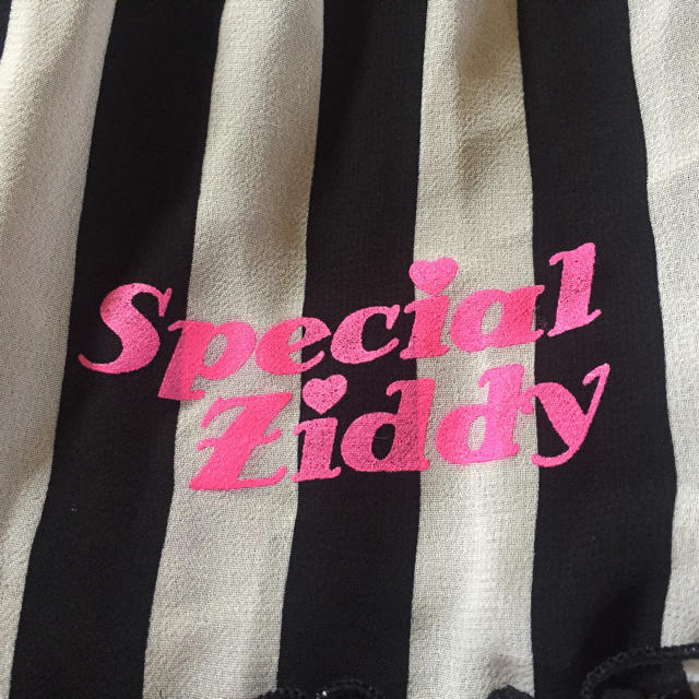 ZIDDY(ジディー)のZIDDY スカート サイズF キッズ/ベビー/マタニティのキッズ服女の子用(90cm~)(スカート)の商品写真