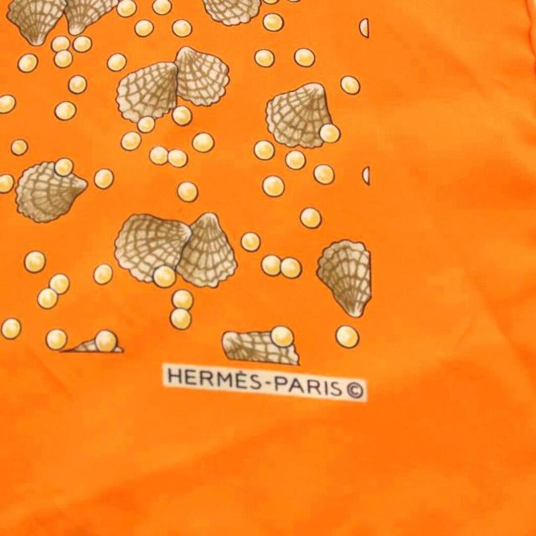 HERMES(エルメス)のエルメス スカーフ プチカレ カレ40 貝殻 シェル柄 パール柄 オレンジ レディースのファッション小物(バンダナ/スカーフ)の商品写真