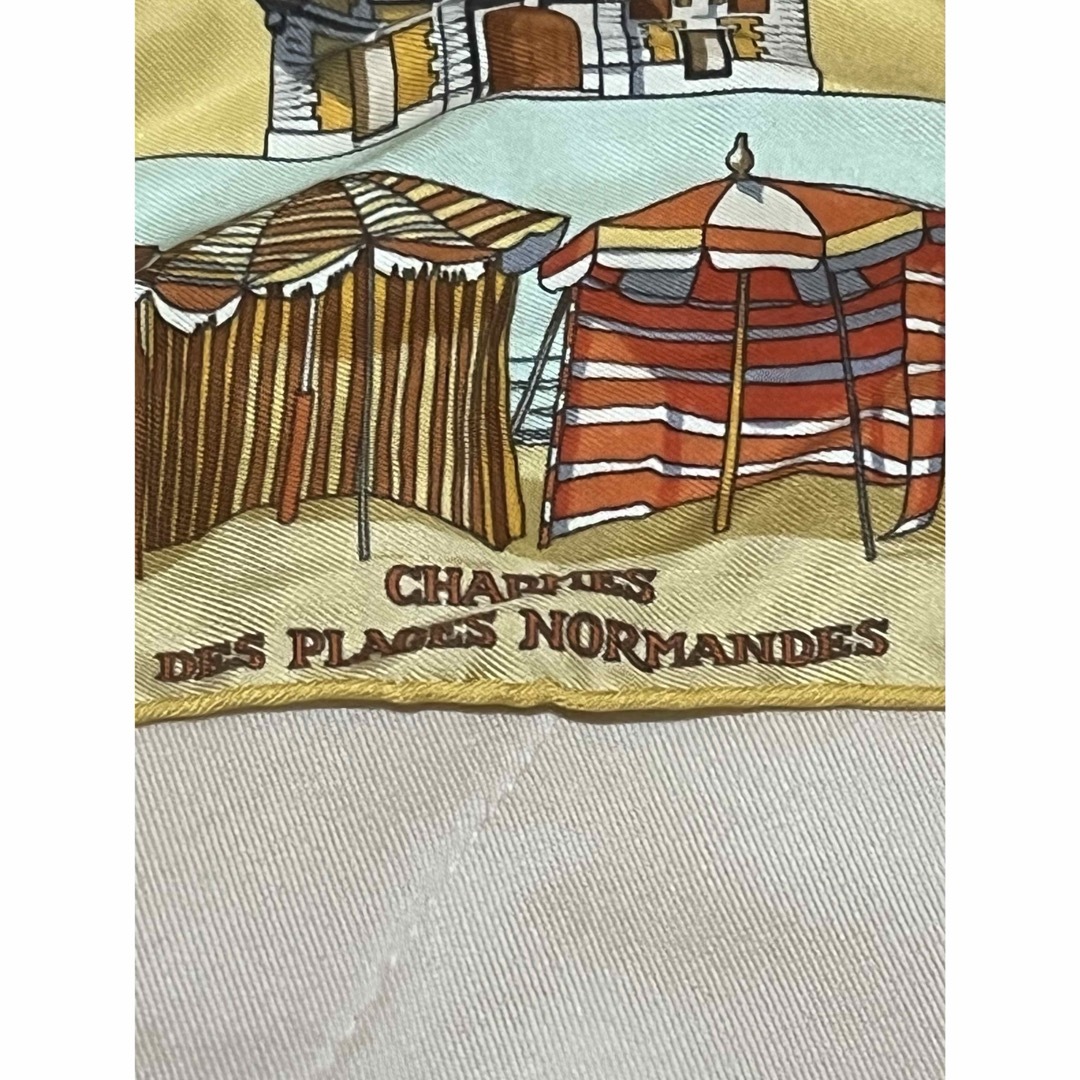 HERMES(エルメス)のエルメスシルクスカーフ　プチカレ レディースのファッション小物(バンダナ/スカーフ)の商品写真