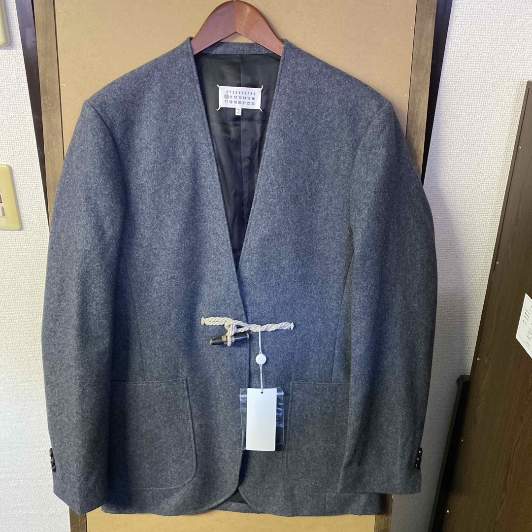 Maison Margiela（旧Maison Martin Margiela）(メゾンマルジェラ)の【新品】Maison Margiela ノーカラージャケット 50 Lサイズ メンズのジャケット/アウター(ノーカラージャケット)の商品写真