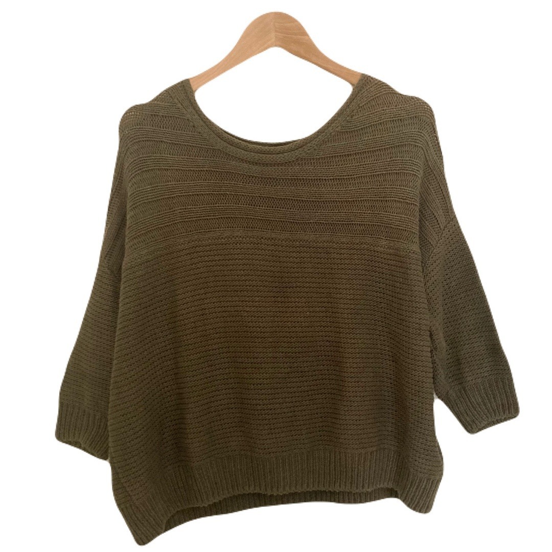 Spick and Span Noble(スピックアンドスパンノーブル)のノーブル　ニット　セーター　カーキ　レディース　コットン　カットソー　無地　丸首 レディースのトップス(ニット/セーター)の商品写真