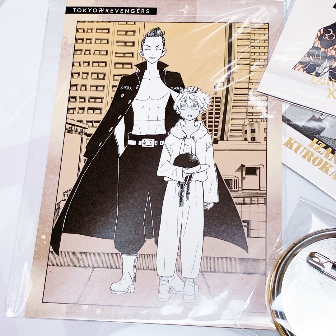 東京リベンジャーズ(トウキョウリベンジャーズ)の東京リベンジャーズ 黒川イザナ 原画展 ぱしゃこれ 缶バッジ ポストカード エンタメ/ホビーのアニメグッズ(カード)の商品写真