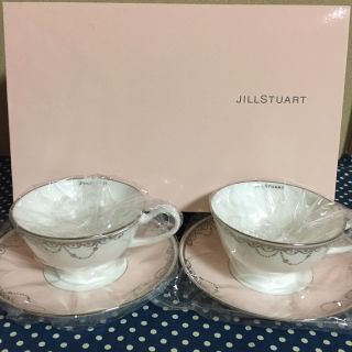 ジルスチュアート(JILLSTUART)の★ 新品 ジルスチュアート カップ&ソーサー ２客(食器)