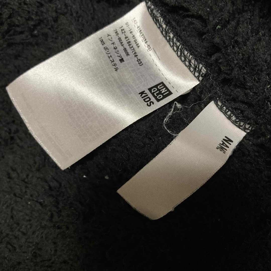 ユニクロ　ブラック　150 フリースジャケット　黒　KIDS キッズ/ベビー/マタニティのキッズ服男の子用(90cm~)(ジャケット/上着)の商品写真