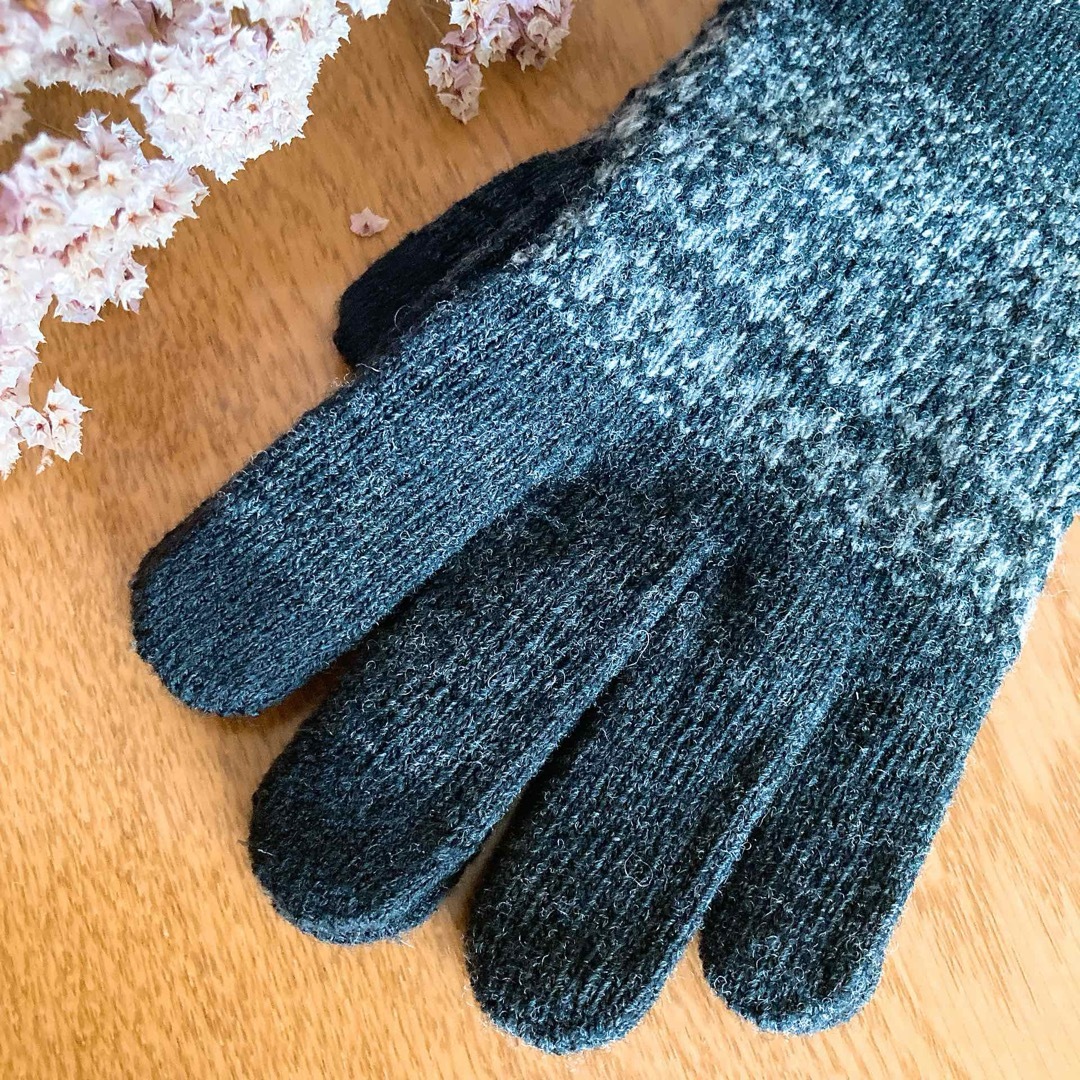 MUJI (無印良品)(ムジルシリョウヒン)の無印良品メリノウール混裏起毛タッチパネル手袋チャコールグレー新品！立体編み裏起毛 レディースのファッション小物(手袋)の商品写真