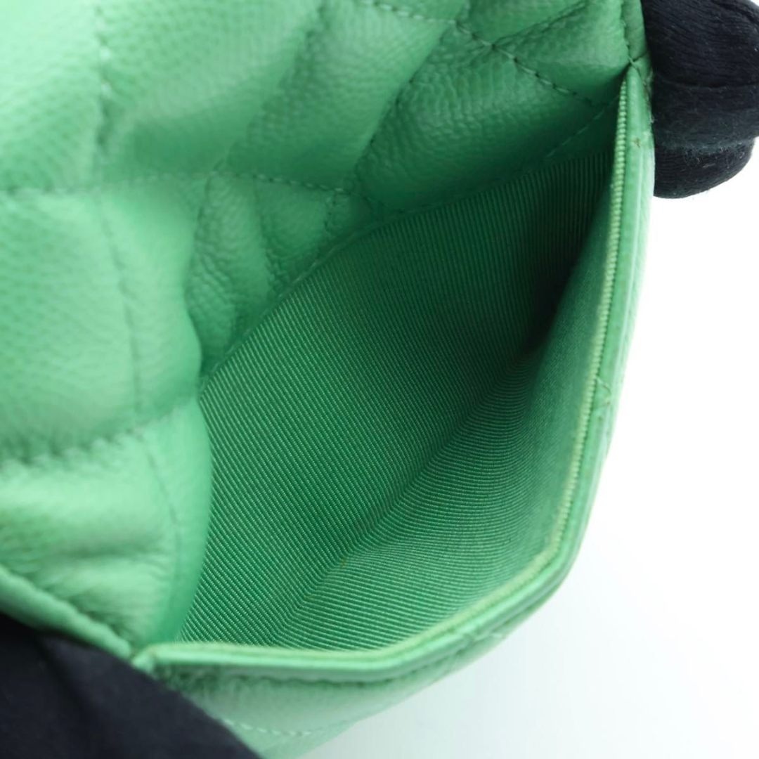 CHANEL(シャネル)の【極美品】CHANEL マトラッセ　スモールフラップウォレット　三つ折り財布　緑 レディースのファッション小物(財布)の商品写真
