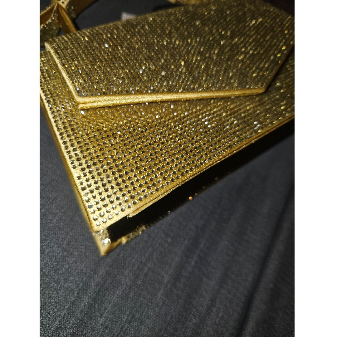 ZARA(ザラ)の新品 ZARA ラインストーン キラキラ ショルダー ゴールド ミニバッグ レディースのバッグ(ショルダーバッグ)の商品写真