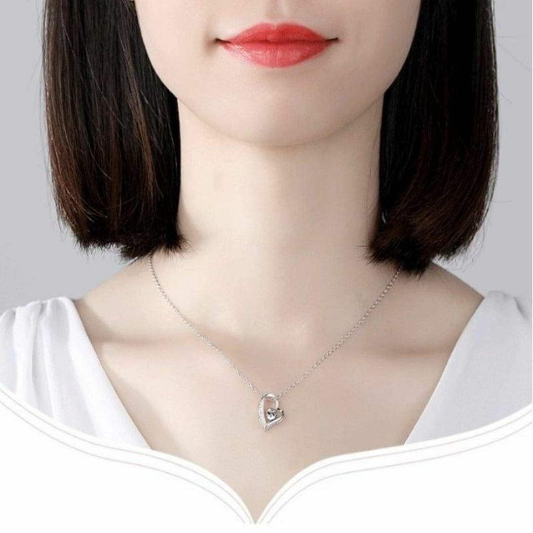 ハートネックレス（ブルーダイヤS925)サイズ調整可能スタイリッシュシンプル レディースのアクセサリー(ネックレス)の商品写真