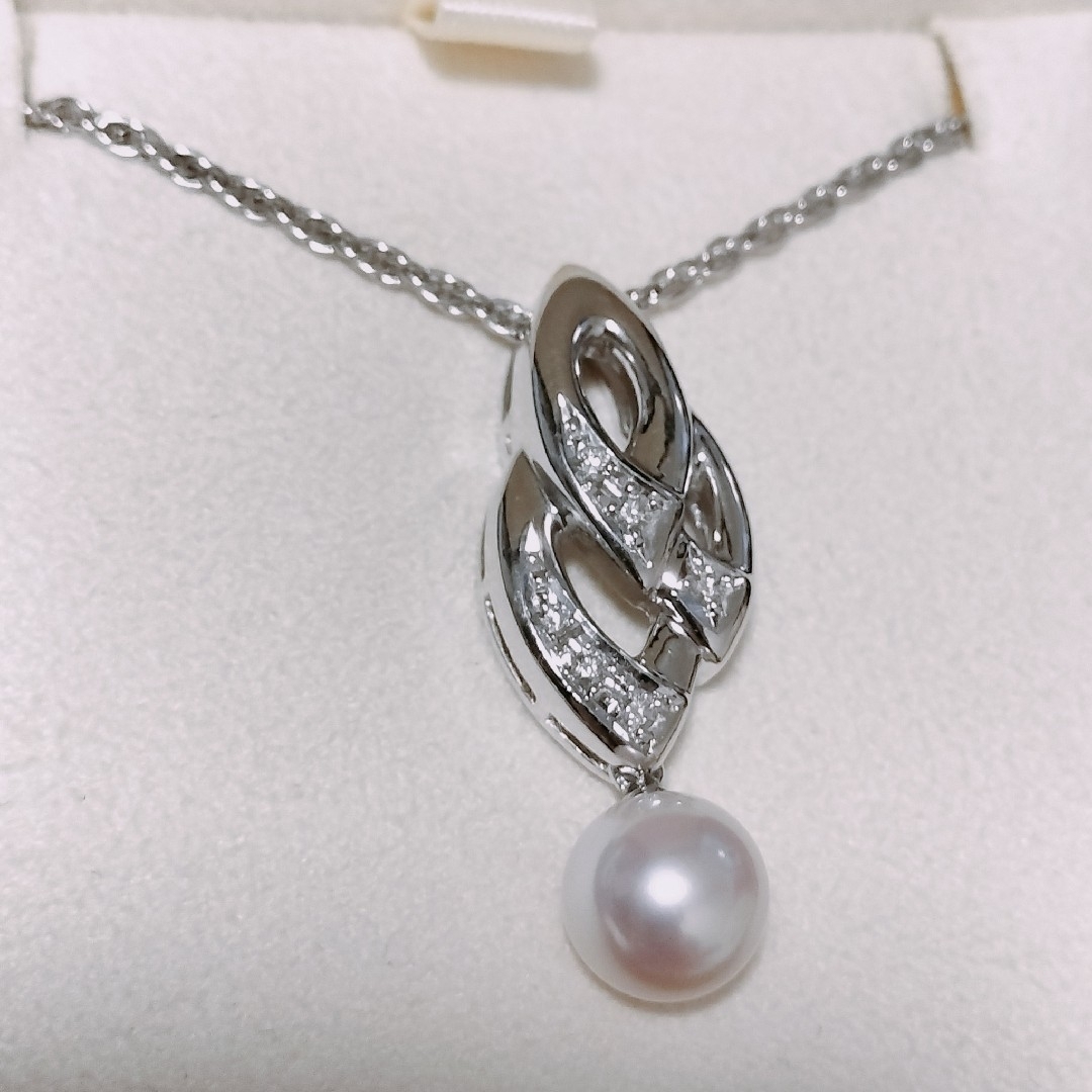 POLA(ポーラ)のポーラ ダイヤモンド×パール ネックレス Pt900 0.07ct 11.8g レディースのアクセサリー(ネックレス)の商品写真