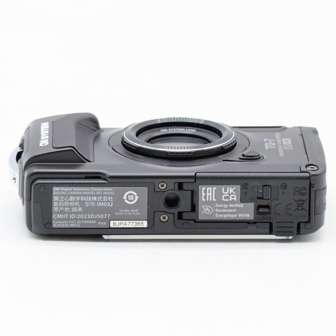 OLYMPUS(オリンパス)のOM SYSTEM Tough TG-7 ブラック スマホ/家電/カメラのカメラ(コンパクトデジタルカメラ)の商品写真