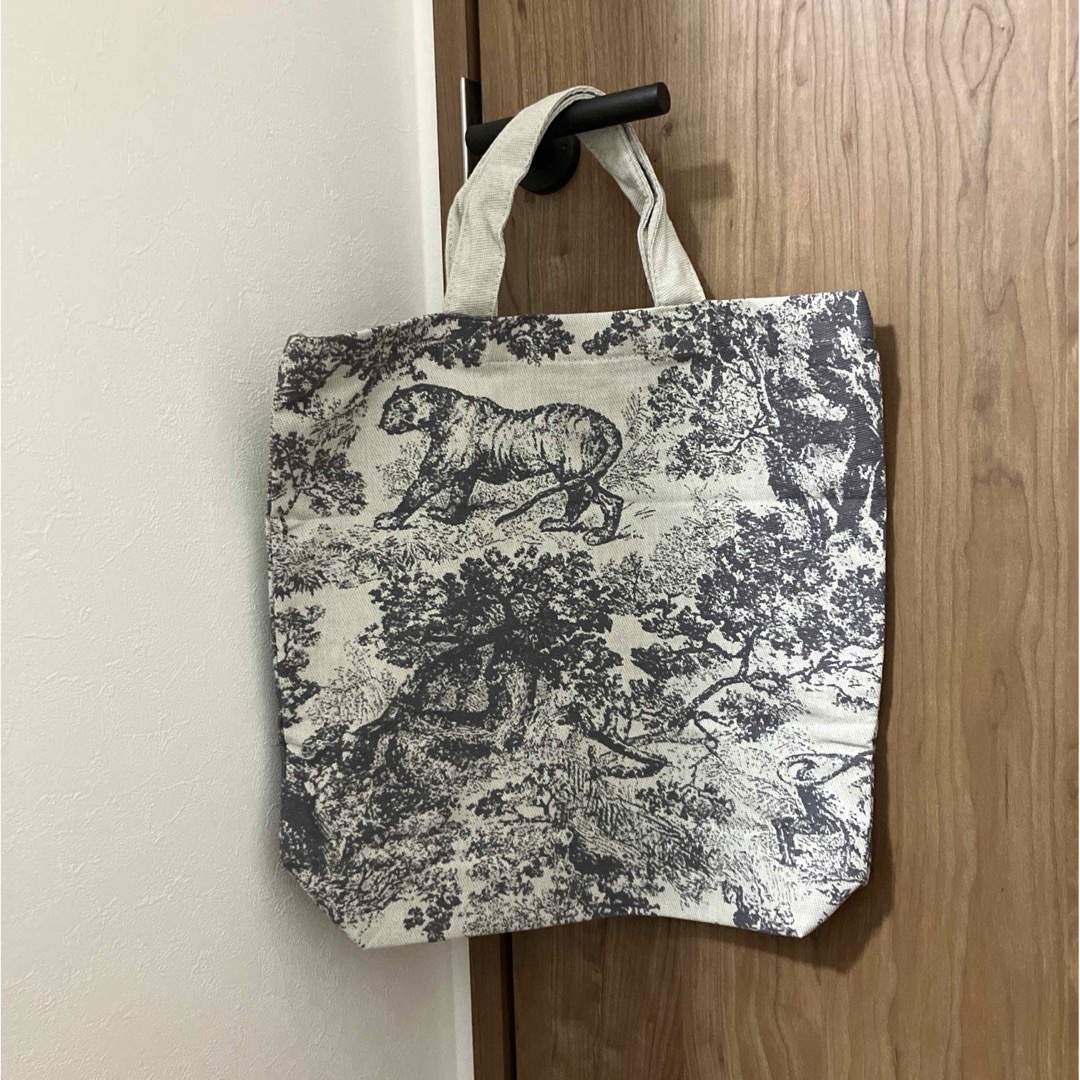 Christian Dior(クリスチャンディオール)の新品未使用　DIOR トートバッグ　ノベルティ レディースのバッグ(トートバッグ)の商品写真