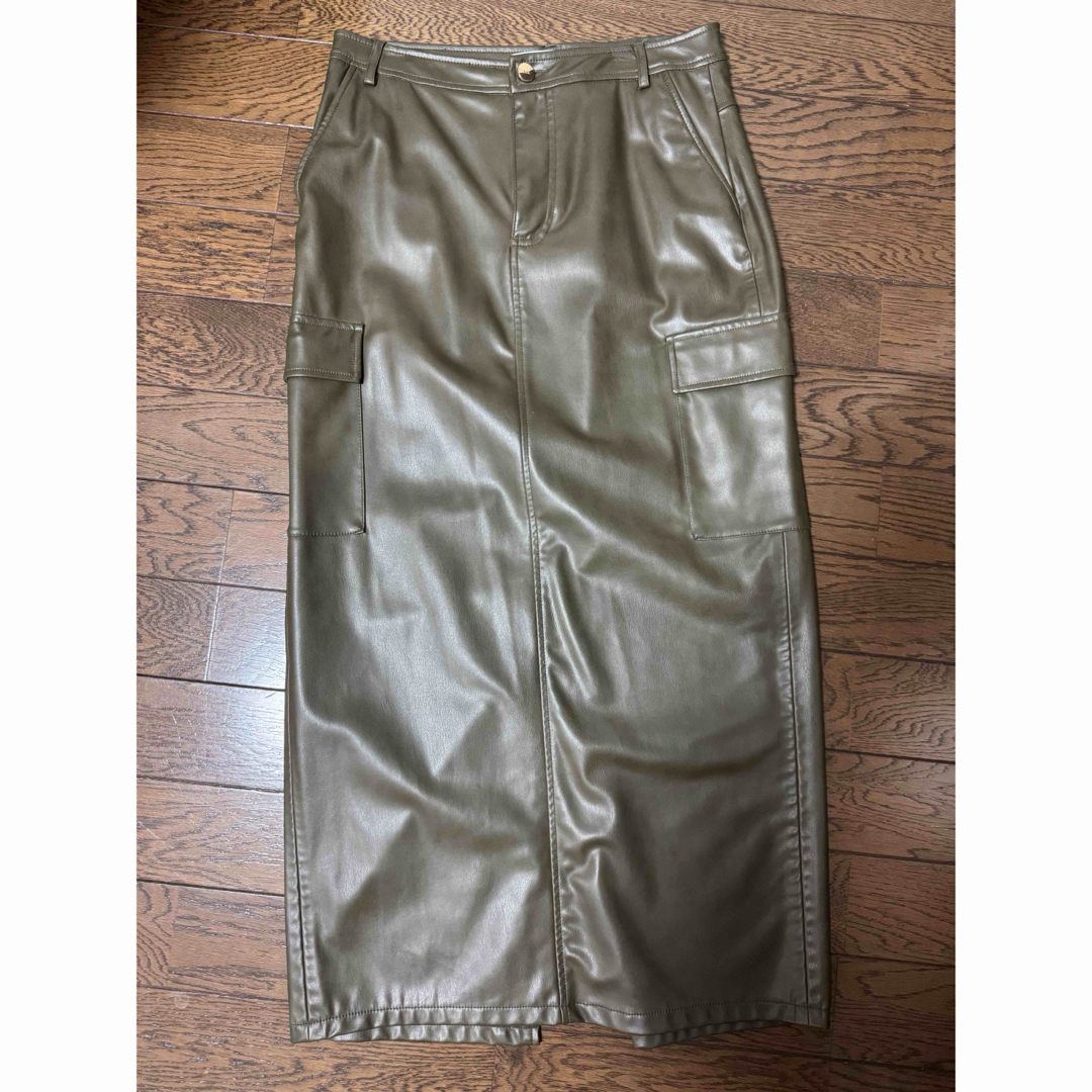 ZARA(ザラ)のZARA フェイクレザー カーゴ ミディスカート レディースのスカート(ロングスカート)の商品写真