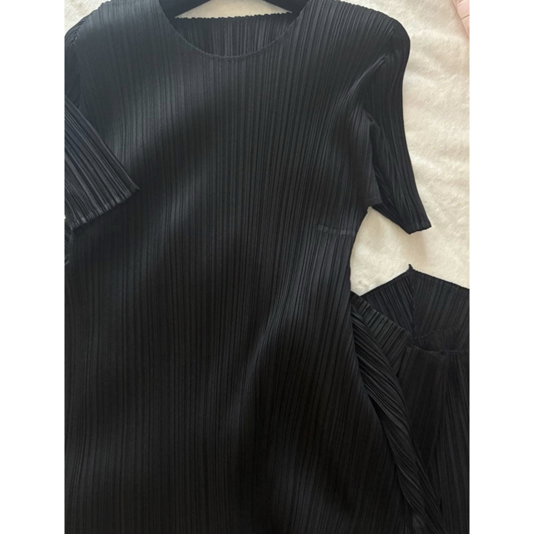 PLEATS PLEASE ISSEY MIYAKE(プリーツプリーズイッセイミヤケ)のプリーツプリーズ EFFICIENT SQUARE 黒 ロングワンピース 3 レディースのワンピース(ロングワンピース/マキシワンピース)の商品写真