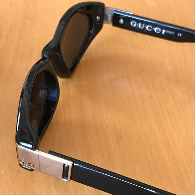 Gucci(グッチ)の【美品特価】GUCCIサングラス レディースのファッション小物(サングラス/メガネ)の商品写真