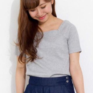 ナチュラルビューティーベーシック(NATURAL BEAUTY BASIC)の未使用タグ付き オフショルダーテレコプルオーバー(Tシャツ(半袖/袖なし))