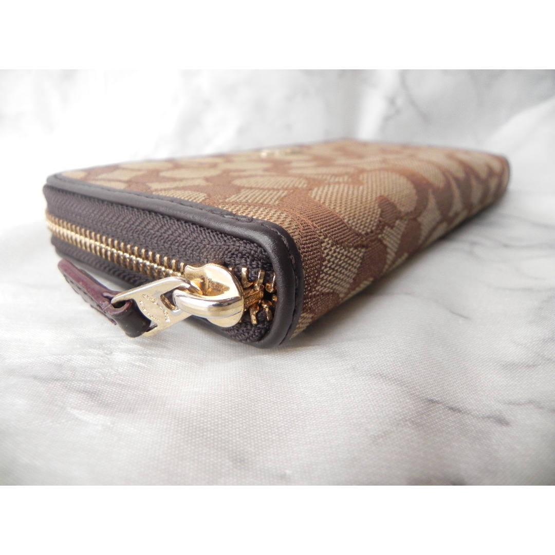 COACH(コーチ)の[美品] COACH コーチ シグネチャー アコーディオンジップ長財布 レディースのファッション小物(財布)の商品写真