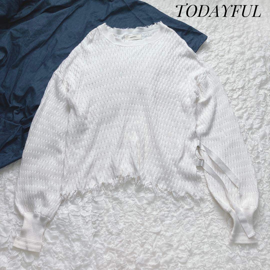 TODAYFUL(トゥデイフル)のTODAYFUL　ダメージ加工　ニット　サイドスリット　トゥデイフル　綿100 レディースのトップス(ニット/セーター)の商品写真