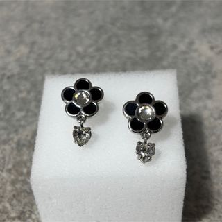 MARY QUANT - マリークワント⭐︎ピアス
