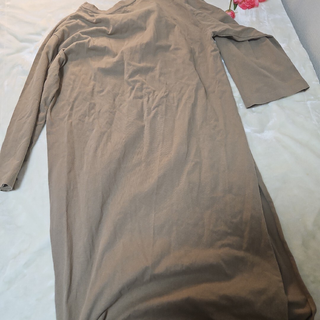 FREAK'S STORE(フリークスストア)の【オシャレ⭐FREAK'S STORE】くすみカーキ　ロンTワンピース　FREE レディースのワンピース(ロングワンピース/マキシワンピース)の商品写真