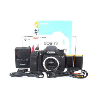 元箱・CFカード・バッテリー2個付き♪Canon 7D ボディ♪