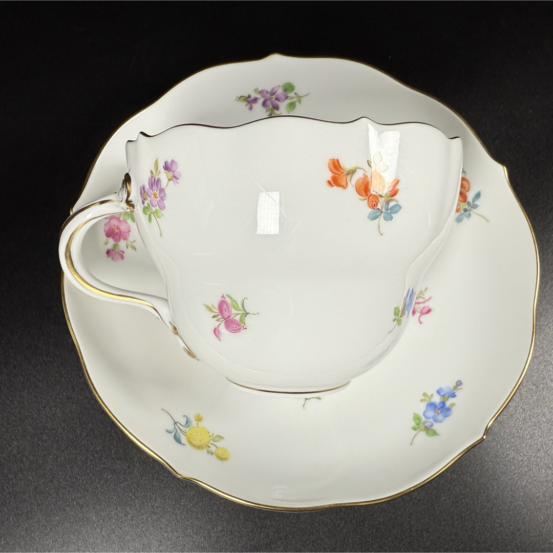 MEISSEN(マイセン)の未使用 マイセン 金彩 散らし小花 コーヒーカップ＆ソーサー 1客①、1級品 インテリア/住まい/日用品のキッチン/食器(食器)の商品写真