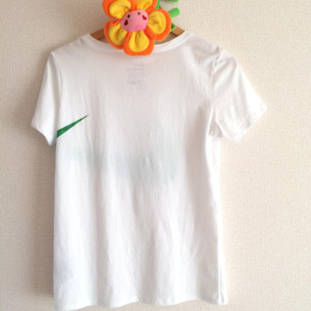 NIKE(ナイキ)のNIKE Tシャツ レディースのトップス(Tシャツ(半袖/袖なし))の商品写真