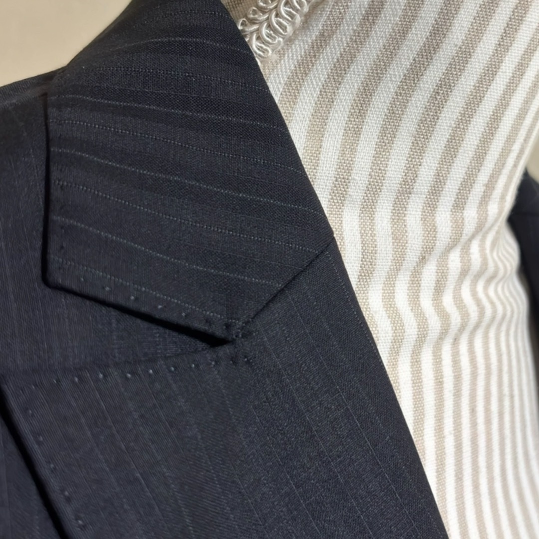 23区(ニジュウサンク)の新品含！ML スーツ！23区　シャドーストライプ　ジャケット　ロングスカート レディースのフォーマル/ドレス(スーツ)の商品写真