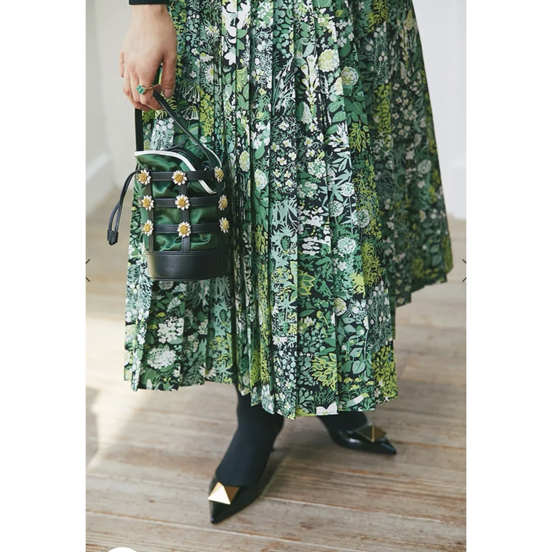 新品タグ付 セブンテン SEVENTEN プリントプリーツスカート グリーン M レディースのスカート(ロングスカート)の商品写真