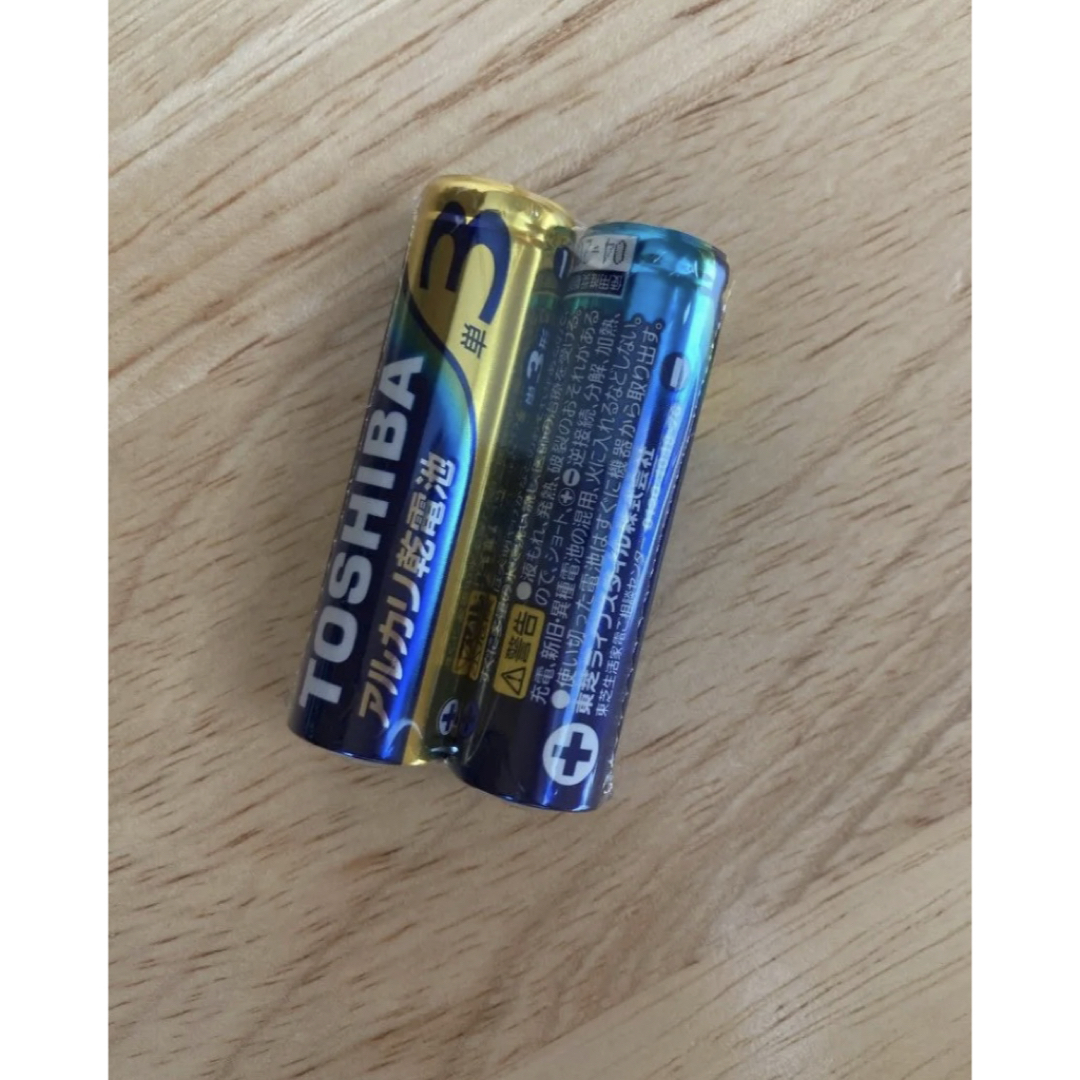 東芝(トウシバ)の東芝 TOSHIBA アルカリ乾電池 単3 単4 単3電池　単4電池 スマホ/家電/カメラのスマホアクセサリー(その他)の商品写真