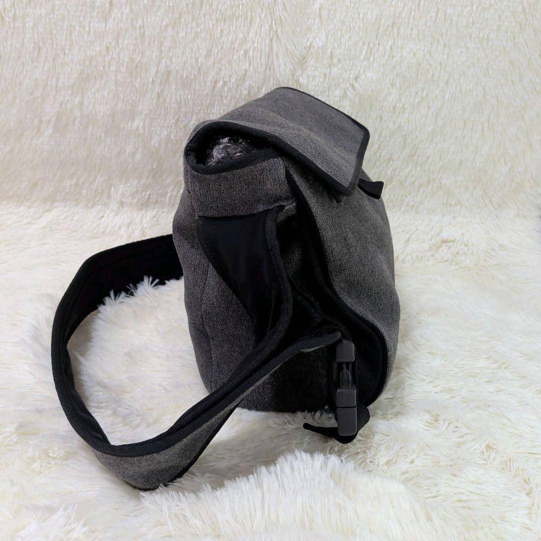 MIU MIU(ミュウミュウ)のArchive miumiu Wool Shoulder Bag 90-00s メンズのバッグ(ショルダーバッグ)の商品写真