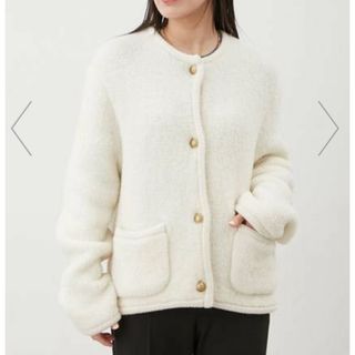 Mila Owen - ミラオーウェン　新品タグ付き　金釦ムートンライクボアニットカーディガン