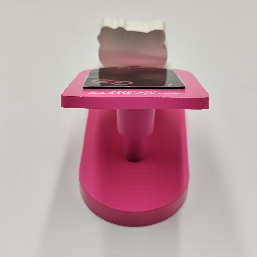 ハローキティ(ハローキティ)の未使用 当時物 ハローキティ 木製携帯ホルダー ピンク 当時モノ レトロ エンタメ/ホビーのおもちゃ/ぬいぐるみ(キャラクターグッズ)の商品写真