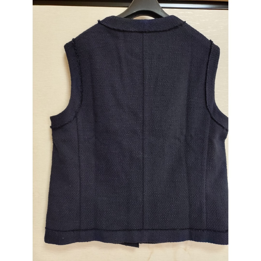 ebure(エブール)のebureコットンツイードノースリーブジャケット　ベスト レディースのトップス(ベスト/ジレ)の商品写真